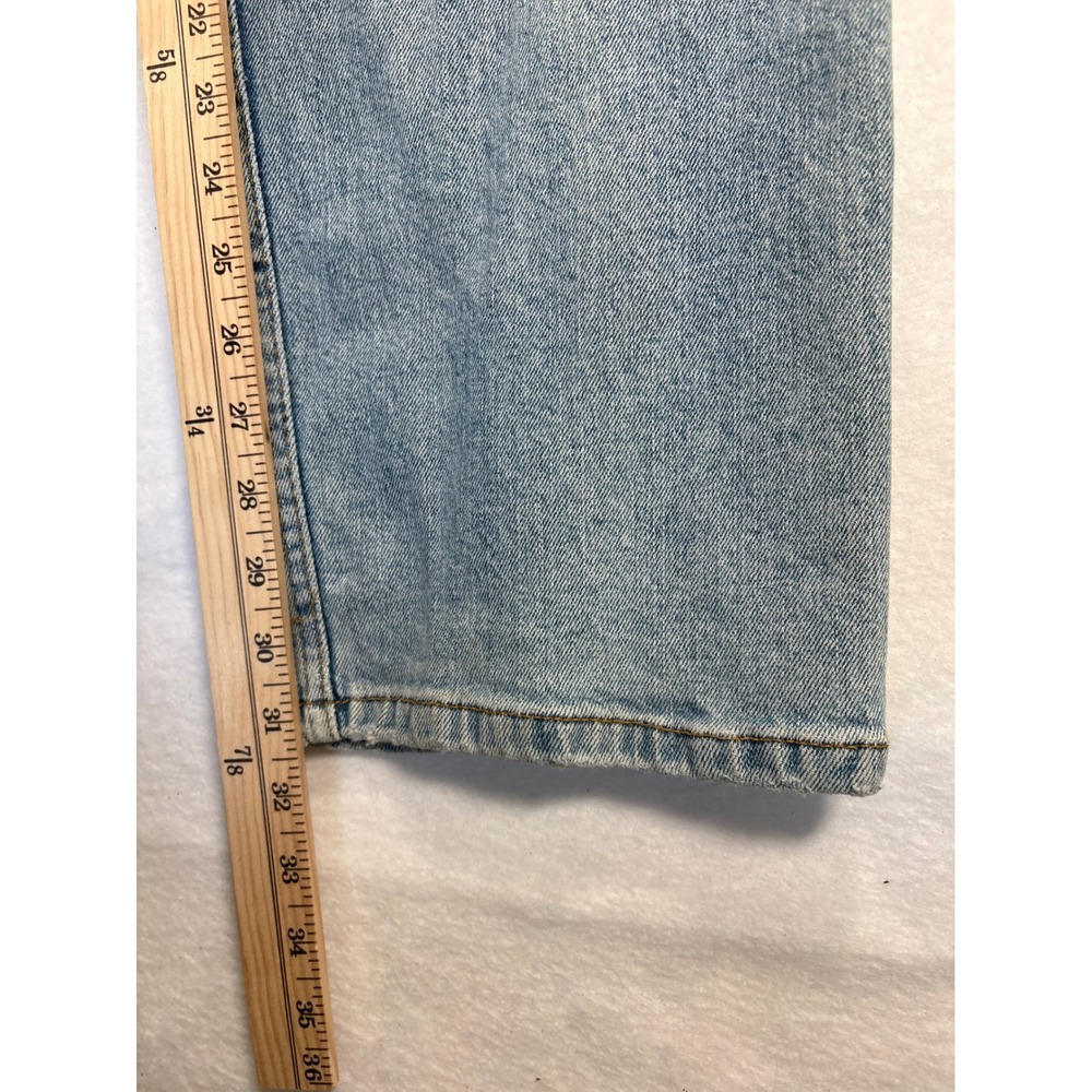 Signature by Levi Strauss Mens Regular Fit Light Wash Denim Jeans 37x31.5 - Picture 7 of 9